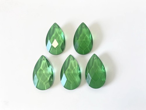 Chandelier crystals - x,