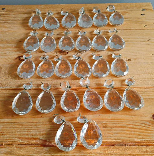 Clear faceted teardrop - 26,